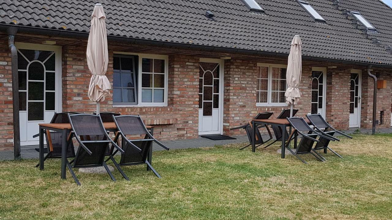 Boddenhus Auf Ruegen - Ferienwohnungen Und Pension Rappin المظهر الخارجي الصورة